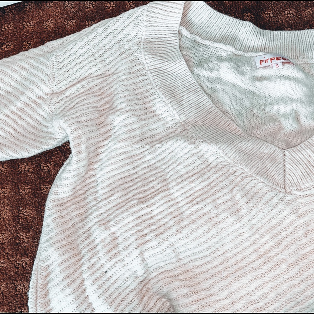 Textured v-neck sweater